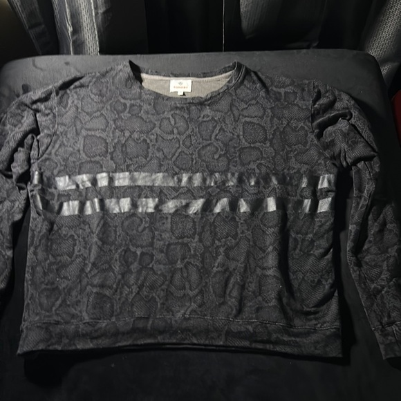 Used Sundry Long Sleeve Top - Picture 1 of 3